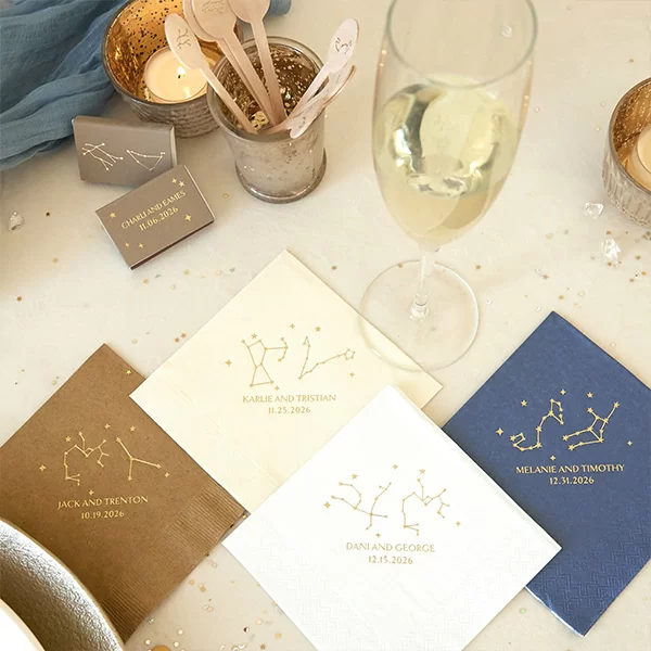 napkins in row