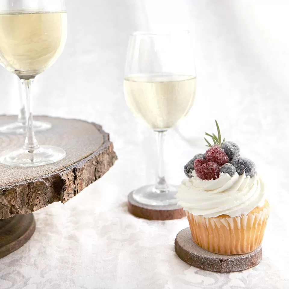 DIY Glitter Wood Centerpieces and Coasters