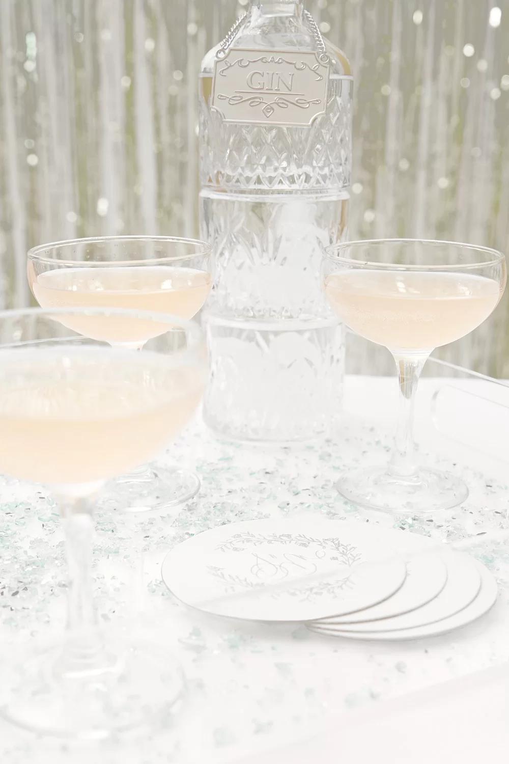 Refreshing Pink Gimlet Cocktail for Winter Cocktail Parties