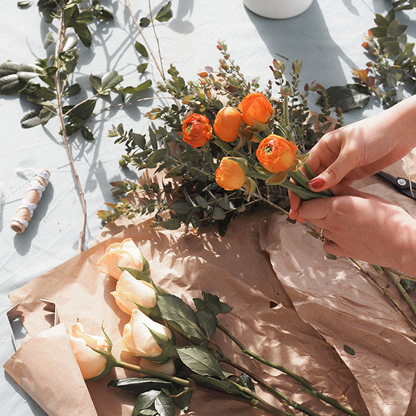 custom dinner party decor