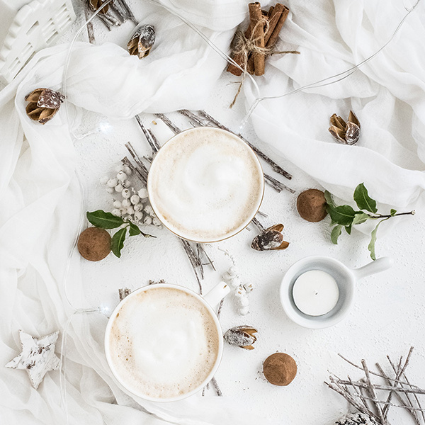 monochromatic Christmas decorations