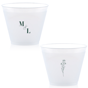 The Elegant Daisy Initials Frosted Cup design presents a delightful union of nature and personalization. Bold initials are joined by a graceful, swirling ampersand.  The opposite side features a daisy, its gentle ascent embodying purity and new beginnings—a fitting metaphor for a blossoming relationship.