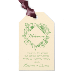 Welcome wedding guests with goodies tied with custom gift tags that fit your theme perfectly. Our Leafy Crest graphic, copper foil and Stardream Ivory paper will make a gorgeous addition to your favors. 