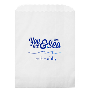 ForYourParty's elegant White Party Bag with Shiny Royal Blue Foil has a Wave Flourish graphic and is good for use in Beach/Nautical, Accents themed parties and will impress guests like no other. Make this party unforgettable.