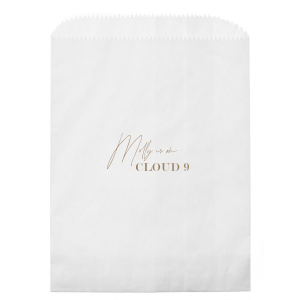 A custom bridal shower bag is the perfect accessory at your shower! Load your bag with party favors or baked treats to show your guests your appreciation. This unique and custom party favor will make a big impact at your event. 
