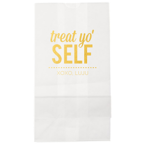 The Treat Yo Self Bag features bold lettering of a playful message, including “XOXO,” designed to delight guests. Fill it with sweets or surprises to create a fun, feel-good takeaway. An easy-win for parties or thank-you favors!