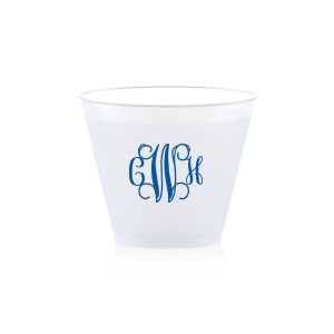 The Artistic Flourish Vine Monogram Frosted Cup design elegantly showcases a monogram of intertwined vine-like flourishes. This complex, artistic, design invites a closer look to decipher the initials, making a sophisticated and decorative statement that reflects the couple's unique style and penchant for flair.