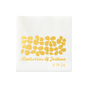 Blend nostalgia and romance with the Retro Floral Wedding Napkin, adorned with vintage-inspired flowers above the couple's names and wedding date. A charming throwback touch to adorn your matrimonial celebration.