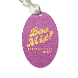 The Boo Mix Halloween Tag is the perfect custom Halloween party accessory to include at your event. Add this personalized tag to a bag of candy or baked goods, and hand out to family and friends. You can personalize with your name for an elevated touch at your party. 