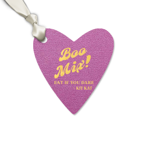The Boo Mix Halloween Tag is the perfect custom Halloween party accessory to include at your event. Add this personalized tag to a bag of candy or baked goods, and hand out to family and friends. You can personalize with your name for an elevated touch at your party. 