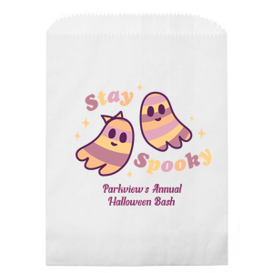 Gather goodies and ghouls with the Groovy Ghost Stay Spooky Bag. Featuring adorable ghostly BFF in cozy autumnal colors, this bag is best shared with freaky friends!