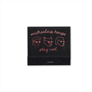 Be a trendsetter with the Stay Cool Animal Matchbook. Perfect for home entertainment or housewarming gifts, customize the stylish matchbook with dazzling color combinations to impress the cool cats in your life. 