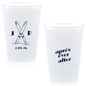 Enjoy a cool beverage after hitting the slopes served in the Après Ever After Cup. The sporty design is perfect for when you need a referesher at home or on holiday. Customize the design to give it your own unique and personalized touch.