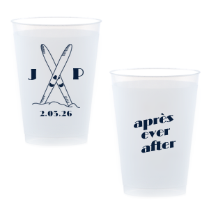 Enjoy a cool beverage after hitting the slopes served in the Après Ever After Cup. The sporty design is perfect for when you need a referesher at home or on holiday. Customize the design to give it your own unique and personalized touch.