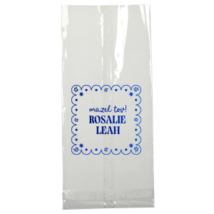 Send home memories with the Star of David Frame Bag. The functional and stylish bag features a scalloped frame around customizable text available in a wide variety of styles to best suit your gift bag needs! 