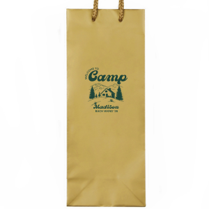 Send home memories with the Welcome to Camp Bachelorette Gift Bag. The scenic design is ideal for destination bachelorette events but is suitable for any outdoorsy occasion. Perfect for sending home goodies and party favors, the customizable gift bag makes for a wonderful memento of your momentous party occasion. 