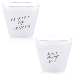 Classic Angled Names Cup is good for weddings, anniversaries and romantic themed parties. Easily customize the design to complement every last detail of your party.