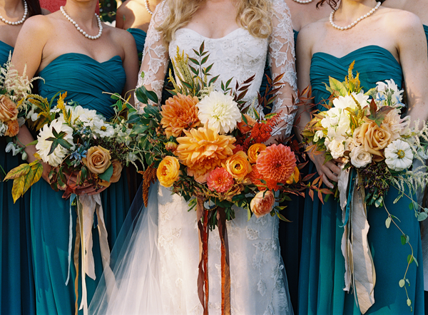 fall emerald color palette for a fall wedding