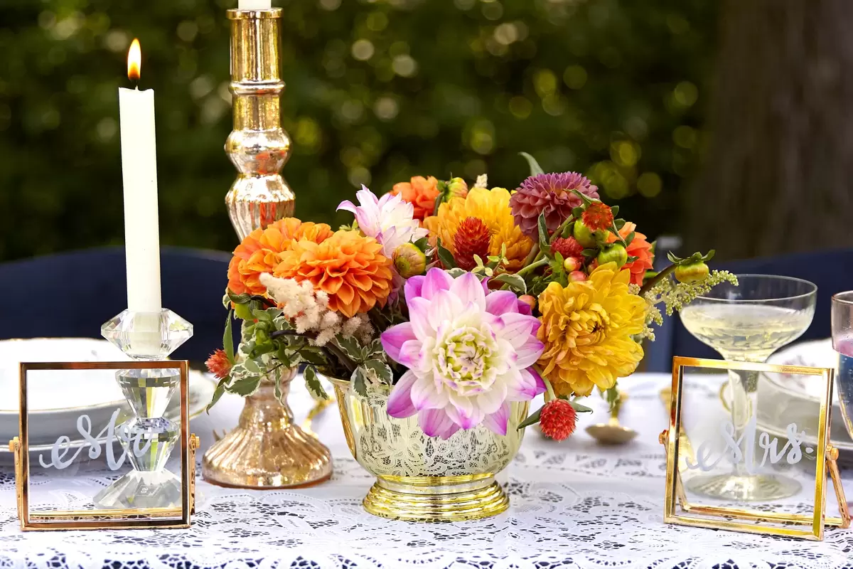 fall wedding head table flower centerpiece