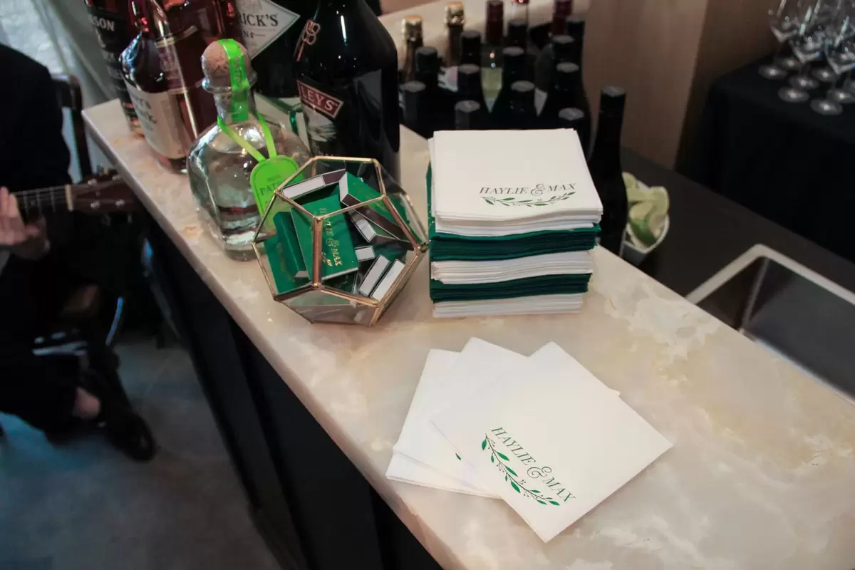 personalized geometric green bar wedding napkins