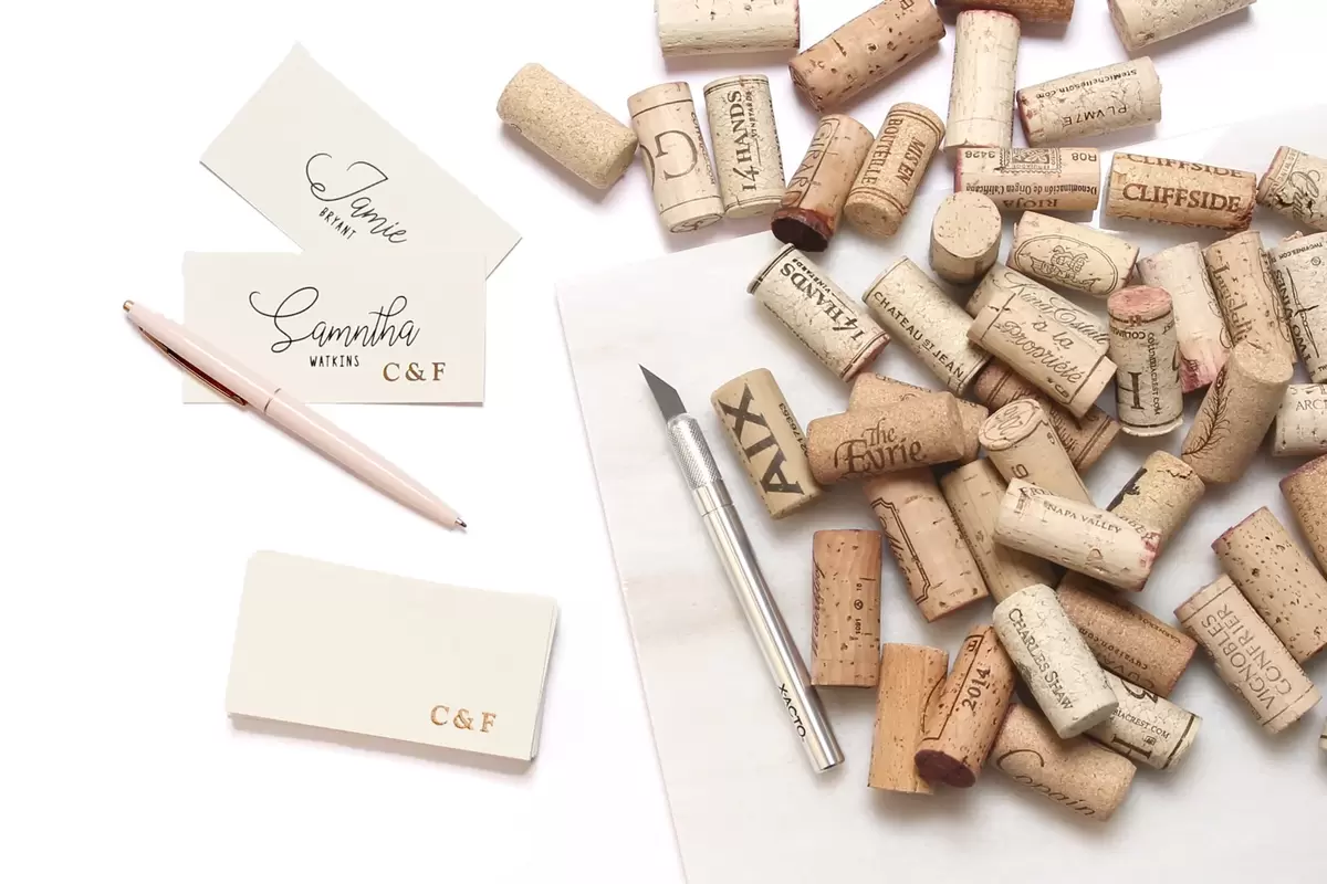 Wine cork place card holder DIY for weddings