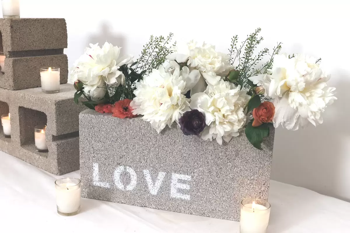 Lovely DIY Concrete Block Wedding Décor