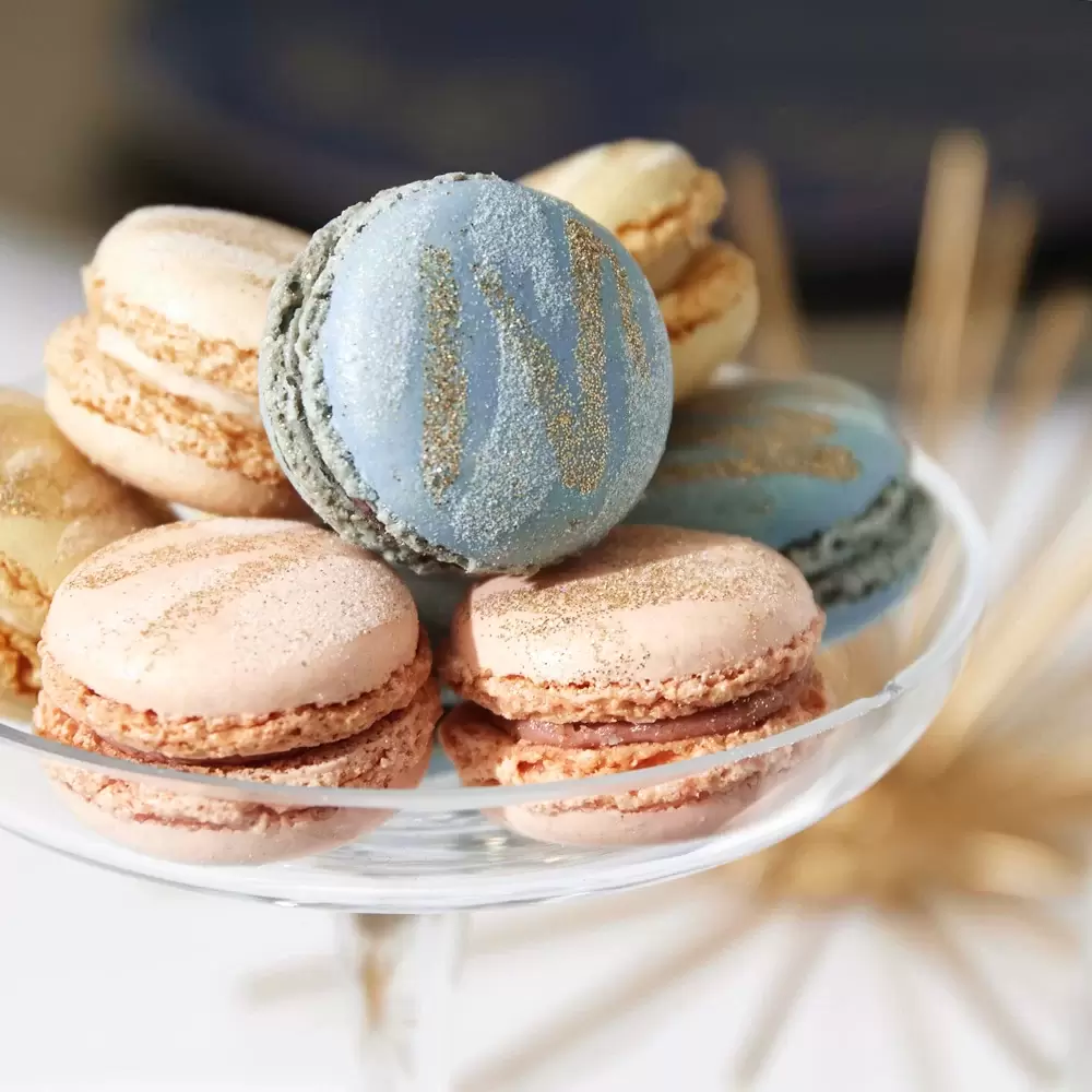 glitter macarons from simple DIY project