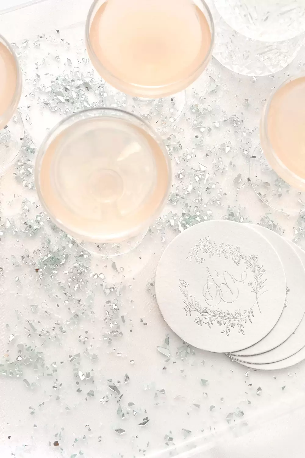 Fresh Pink Gimlet for Your Winter Wedding Cocktails