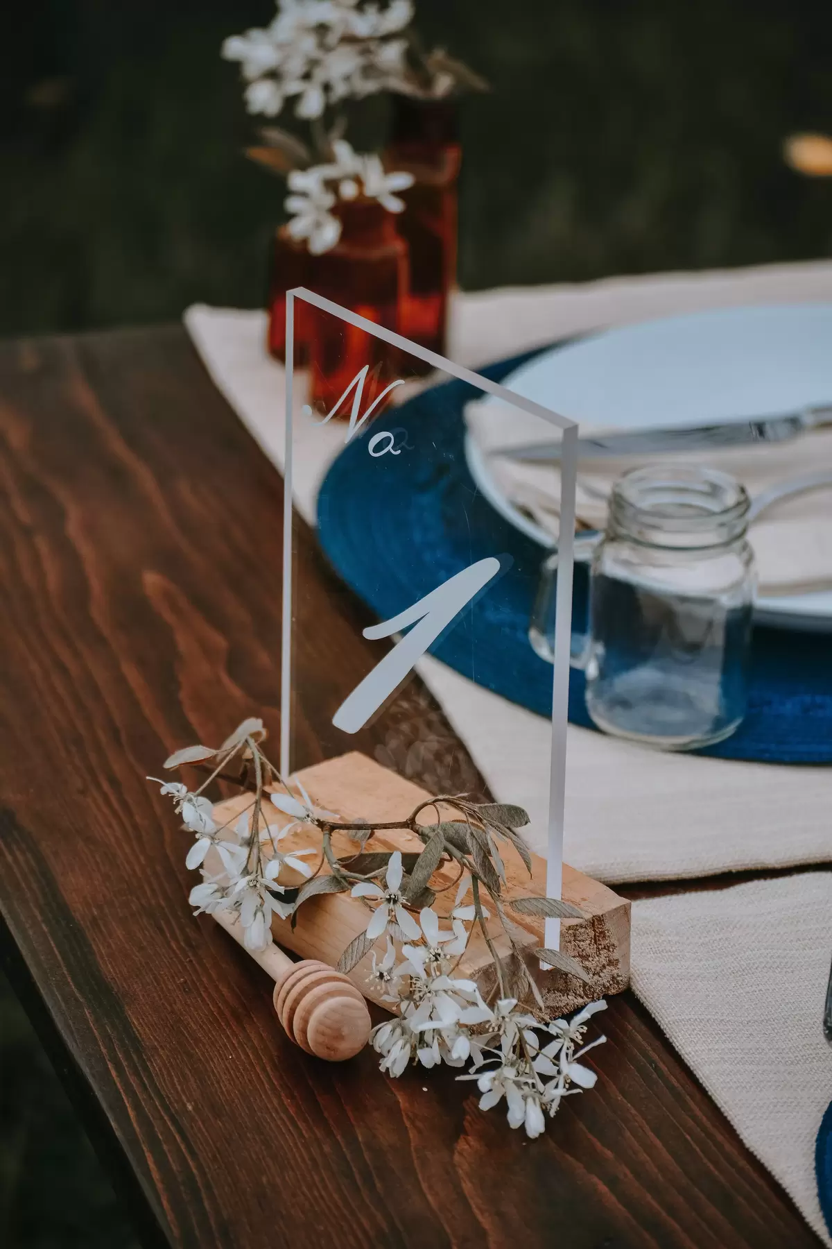 Fall 2020 Wedding Trend: Acrylic Everything