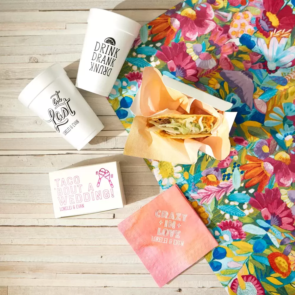 create custom cake boxes for delicious wedding favors 