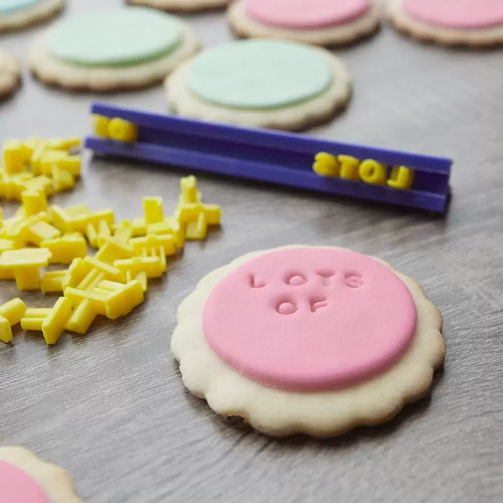 step 3 custom cookies stamp with words