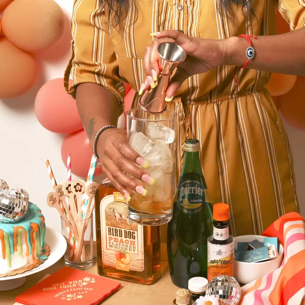 pour a seasonal cocktail