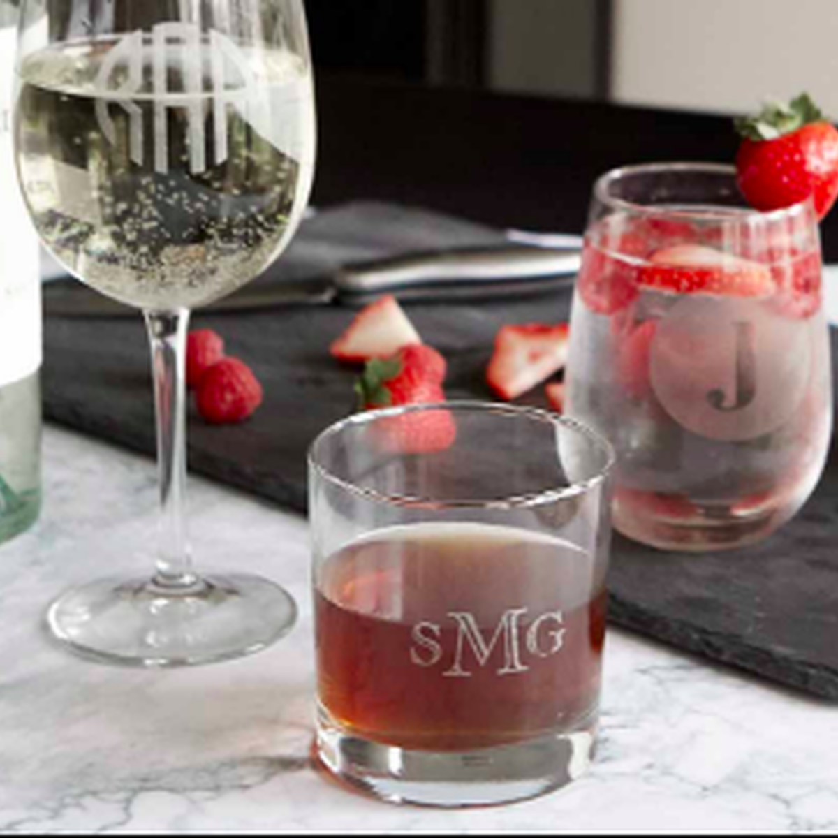 custom glassware makes a great Valentine's Day gift for your significant other